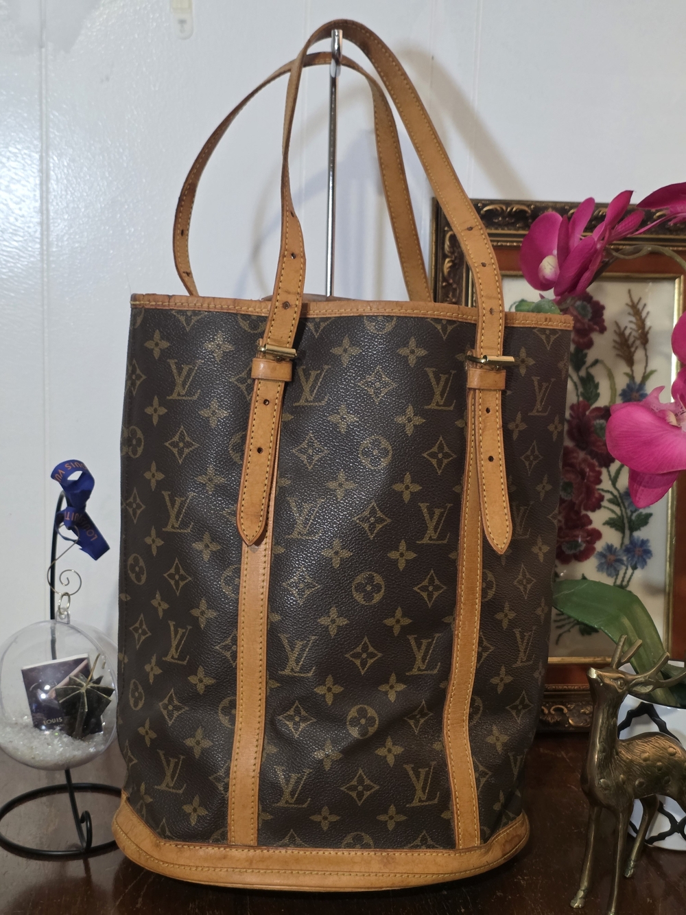 Authentic Vintage Louis Vuitton Brown Monogram GM Bucket Bag